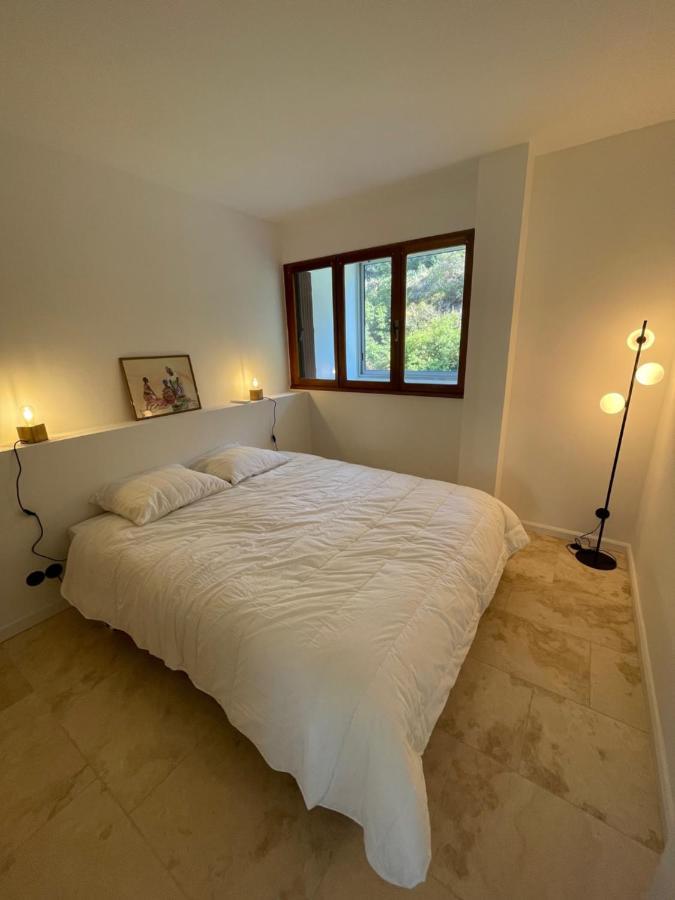 Design T3 Vue Mer Et Montagne 2 Chambres 3Mn De La Plage Fibre Clim Saint-Mandrier-sur-Mer Luaran gambar