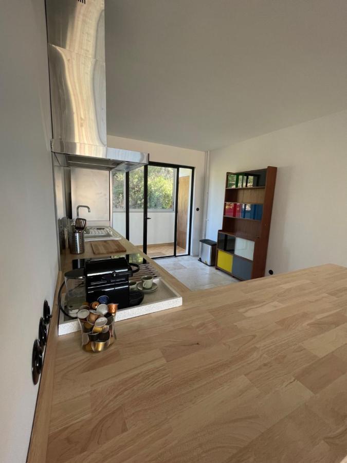 Design T3 Vue Mer Et Montagne 2 Chambres 3Mn De La Plage Fibre Clim Saint-Mandrier-sur-Mer Luaran gambar