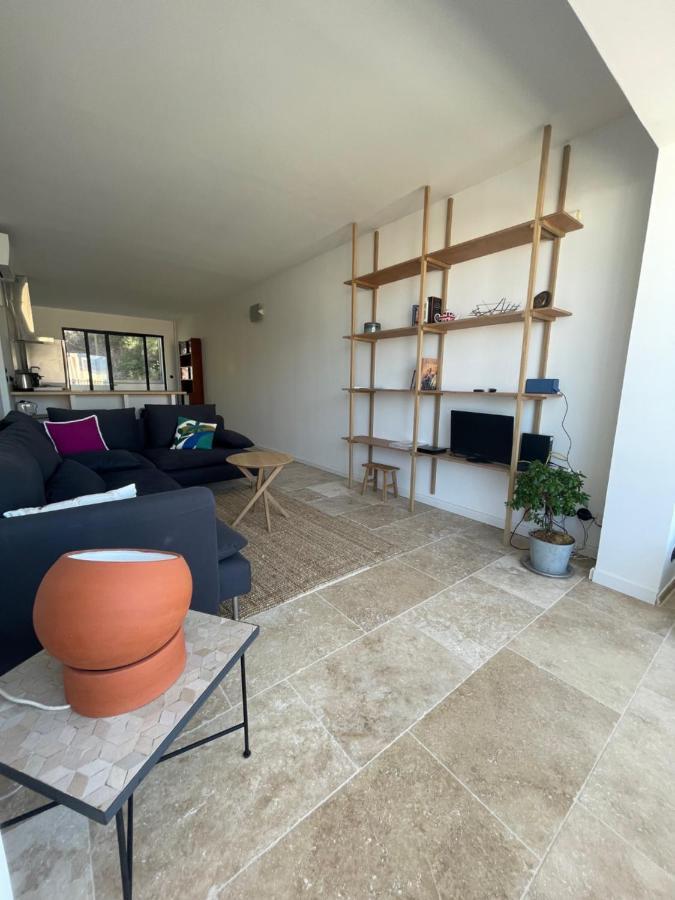 Design T3 Vue Mer Et Montagne 2 Chambres 3Mn De La Plage Fibre Clim Saint-Mandrier-sur-Mer Luaran gambar